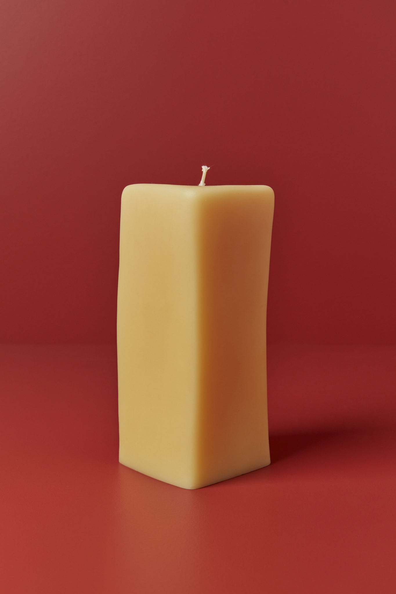 Ann Vincent - XL Pillar Candle
