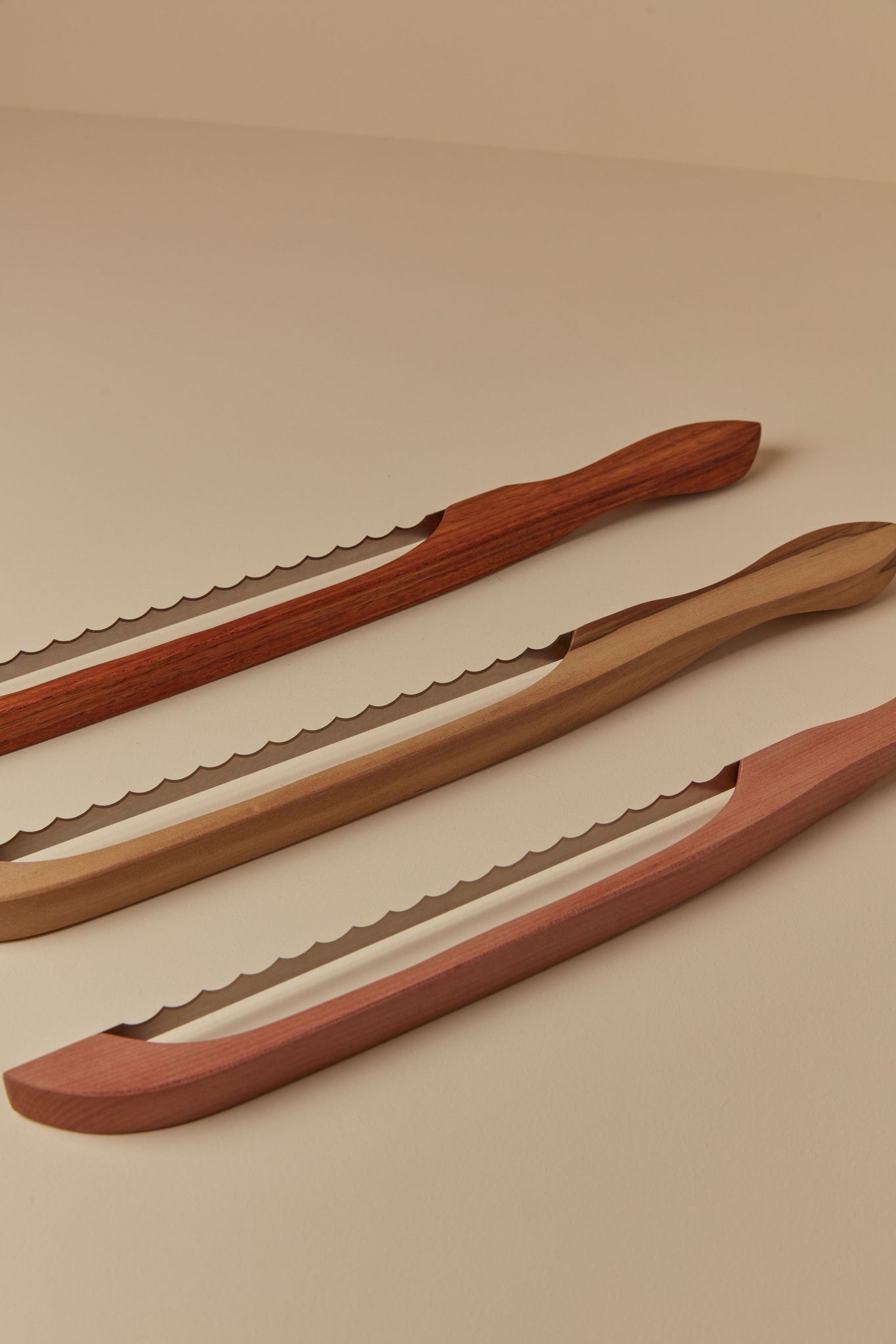 Hasa - Bread Knife, Blackwood