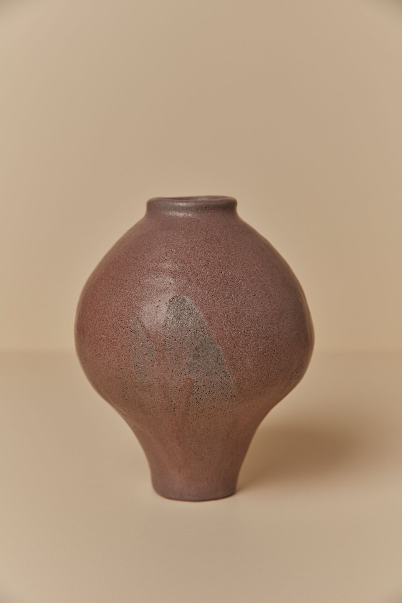 Tanika Jellis - Large Vase, Plum